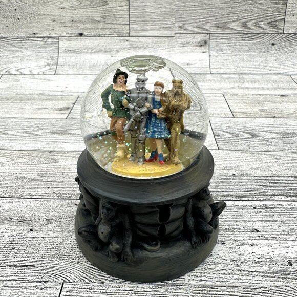 Franklin Mint Wicked Witch of the West's "Black Magic Ball" Snow Globe - Picture 1 of 9